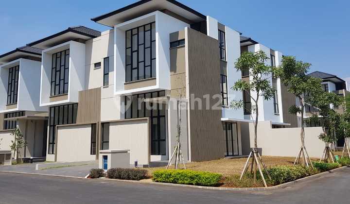 Corner house 3 floors 12x14 168m in Semayang Asya Cluster JGC Jakarta Garden City 2
