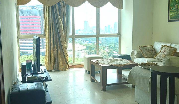 ruang tamu apartemen puri imperium tower 1