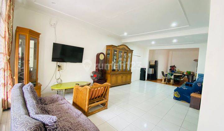 Rumah 2 Lantai di Mertilang, Bintaro Jaya Sektor 9 1