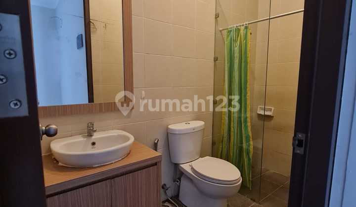 Two-Story House in Discovery, Bintaro Jaya Sector 9 2