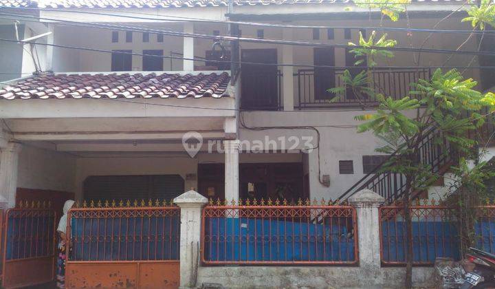 Di Jual Cepat Rumah Kosan 2 Lantai di Kebayoran Lama,  1