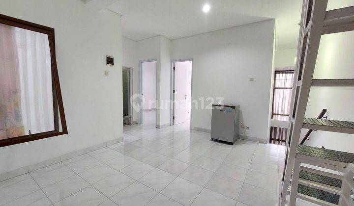 Rumah Bagus di Emerald Town House, Bintaro Jaya Sektor 9 2