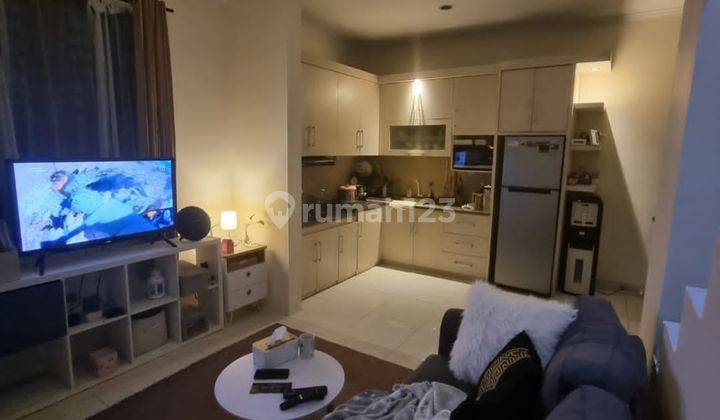 Rumah Strategis Bagus 2 Lantai Sudah Renovasi Full Furnished Rumah di Jl. Asrama Kipal, Cibeureum SHM 2