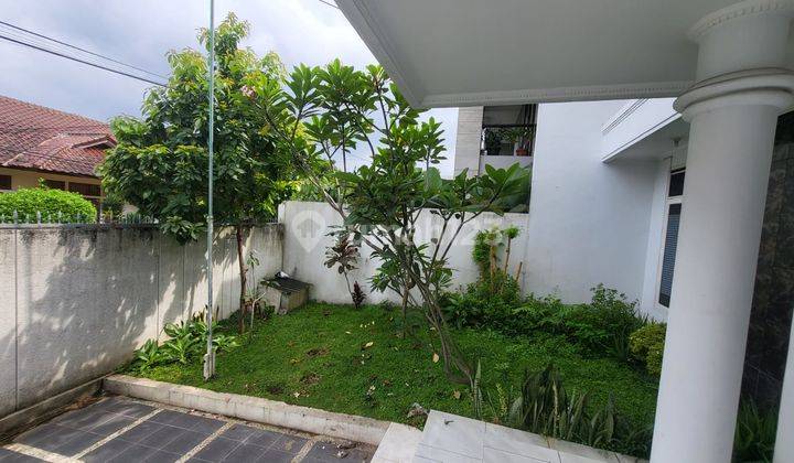 Rumah di Setra Sari Bandung 20