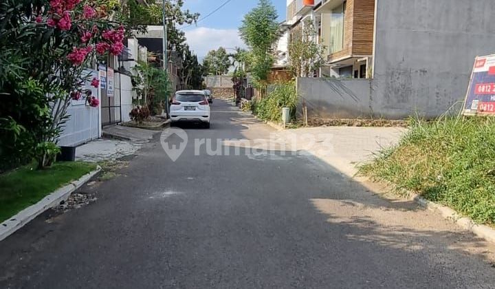 Land in Setra Duta Bandung