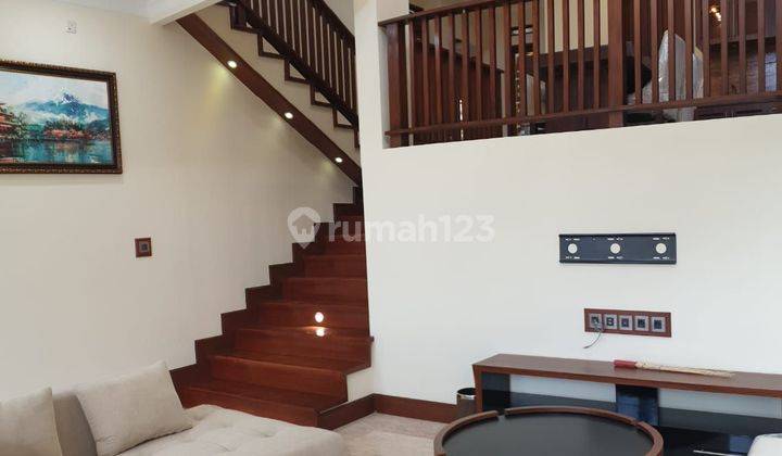 Rumah Lux Modern Di Ciumbuleuit Bandung  2