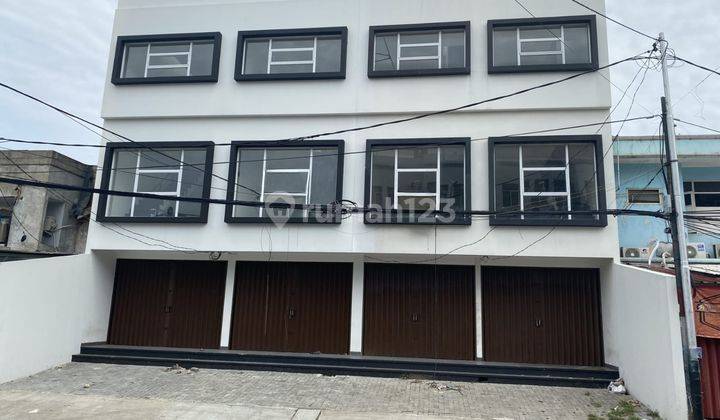 Dijual Ruko Komersial Ruko Baru di Taman Ratu 2