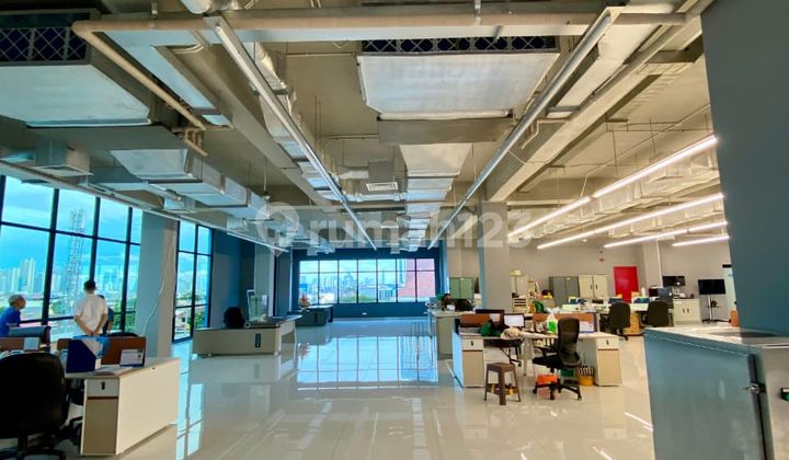 FOR RENT - Building on Jalan Panjang Sunrise Garden. Nice. Wow. Available per floor. 1st floor area 550m2, 2nd floor area 600m2. FOR RENT - Building on Jalan Panjang Sunrise Garden. Nice. Wow. Available per floor. 1st floor area 550m2, 2nd floor area 600m2.