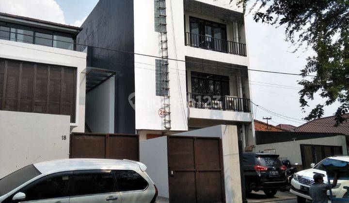 Dijual Gedung Buat Gudang Workshop Di Kebon Jeruk Raya 2