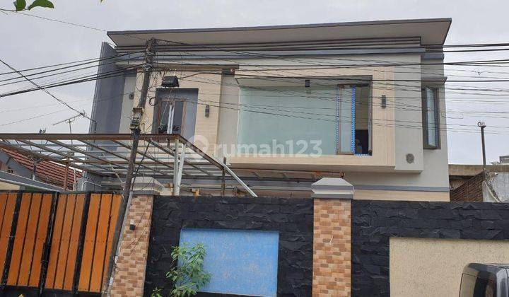 Jual Cepat rumah Kemanggisan..belakang Hotel Mega Anggrek..dekat Ta Mal..lt.11.5x22 2lt.7kt. 2