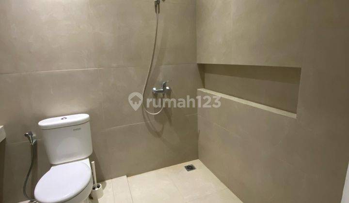 Rumah Dijual di Casajardin Hoek 175m2 Semi Furnished, Modern Minimalis Lt. 175m2 2