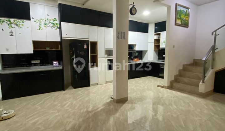 Rumah Disewa di Casajardin Semifurnished.bagus.jarang ada Luas tanah : 7x15 m2 2