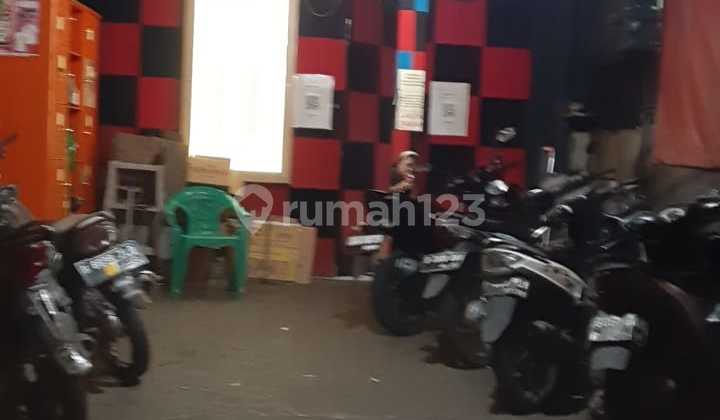 FOR RENT - FRANS CEN SHOPHOUSE IN TAMAN RATU..prime location.rare opportunity Size: 4.5 x 20 FOR RENT - FRANS CEN SHOPHOUSE IN TAMAN RATU..prime location.rare opportunity Size: 4.5 x 20