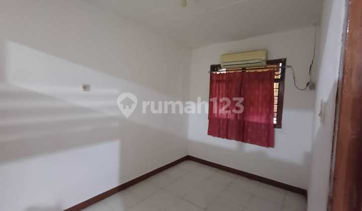 Rumah Disewa di Duri Kepa..******** Ada Lt.6x13.1,1/2 Lantai. 2