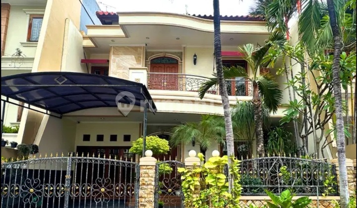 FRANS CEN - Cheap house for sale in Permata Buana. Wow, great, rarely available. Land area 200 (10x20). 2