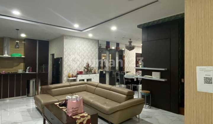 FRANS CEN-Dijual Rumah di Casajardin, Sudah ada Lift, Mewah dan Siap Huni Lt. 252m2 (14x18) 2