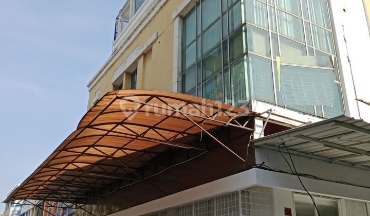 FRANS CEN-For rent, a shop house in Cempaka Mas. Rarely available, size 5x16 / 5 floors. FRANS CEN-For rent, a shop house in Cempaka Mas. Rarely available, size 5x16 / 5 floors.