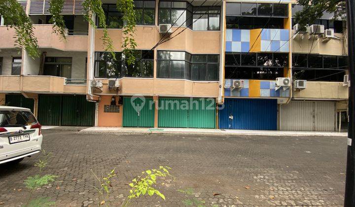Rumah dan Ruko DIsewa DI KOMPLEK GREEN VILLE, PARKIR LUAS Lt. 90m2 (4,5x20) 1