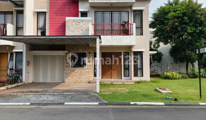 FRANS CEN-Disewa rumah hook Green Lake City Boulevard.wow jarang ada LT = 285 M2