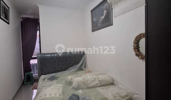 Dijual rumah di Taman Ratu Indah .bagus.wow jarang ada.luas tanah 9 x11 MTR, 