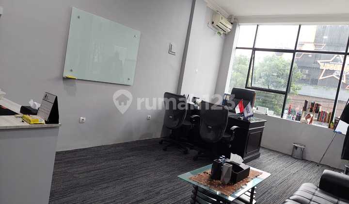 For Sale Fast!! Shop House in Gambir Central Jakarta 2