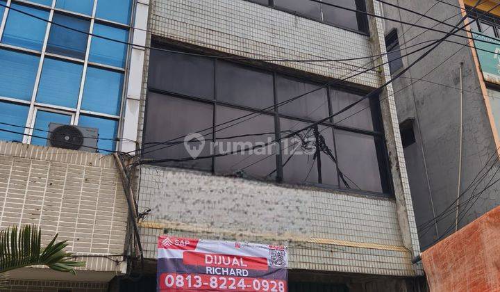 JUAL SEHARGA NJOP!! Ruko Pinggir Jalan Utama Selangkah dari Tol Becakayu, Bank Danamon, BCA dan Bank DKI