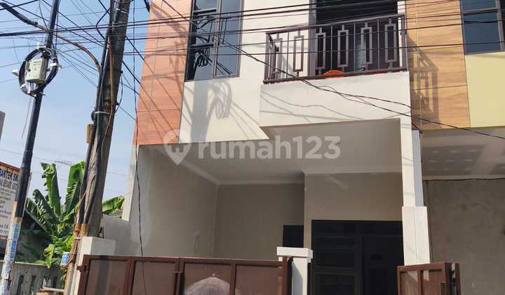 Dijual Rumah 2 Lantai Keren di Pondok Ungu Permai - Lokasi Strategis! 1
