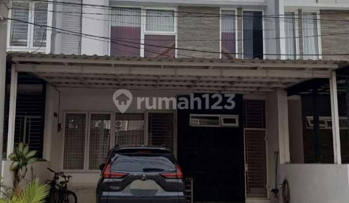 Harga Terjangkau!! Dijual Rumah 2 Lantai Garasi 2 Mobil di Kelapa Gading