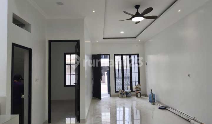 For Sale Quickly!! American Style House in Harapan Indah 2