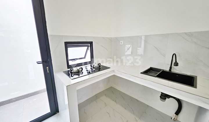 ONLY 1 UNIT LEFT!! 2-story house in Harapan Indah near Jakarta
