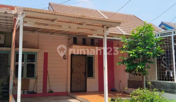 Disewakan Cepat!! Rumah Minimalis 2 Kamar Tidur di Mutiara Gading City Disewakan Cepat!! Rumah Minimalis 2 Kamar Tidur di Mutiara Gading City