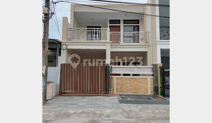 Jual Cepat Harga Miring!! Rumah 2 Lantai Luas 125M2 4 Kamar Tidur di Sekitaran Hi Dekat Jakarta Jual Cepat Harga Miring!! Rumah 2 Lantai Luas 125M2 4 Kamar Tidur di Sekitaran Hi Dekat Jakarta