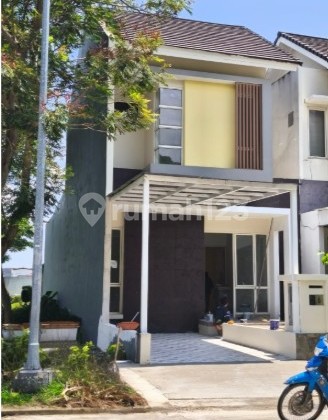 Cari Rumah 2 Lantai Hook dengan Luas Diatas 100M2? Klik Disini