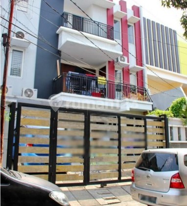Dijual Cepat! Rumah Kos 17 Pintu 3 Lantai di Kelapa Gading, Investasi Menguntungkan! (Rcd 295)
