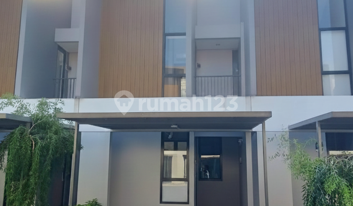 Rumah 2 Lantai Grand Wisata Bekasi Siap Huni (73596 Ds)