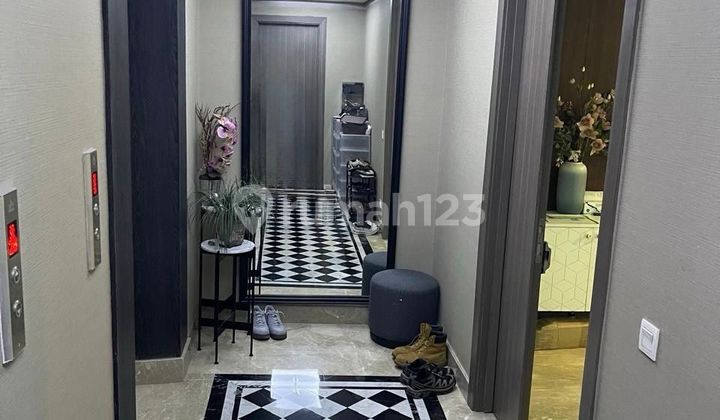 Corner Unit Apartment St Moritz Puri Tower New Ambassador 2