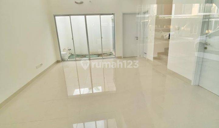 Dijual Rumah Riviera Metland Puri Siap huni 8x15 2