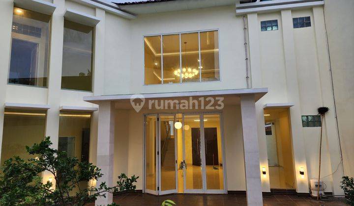 For Sale : Rumah Di Citra Garden 2 Full Renovasi
2 Lantai 1