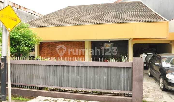 For Sale Rumah Halaman Luas Di Senopati Kebayoran Baru