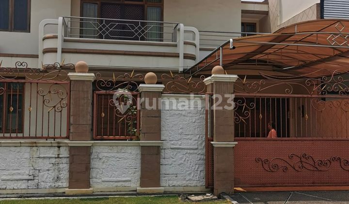 Rumah Klasik Taman Modern Pulogebang Cakung Jakarta Timur