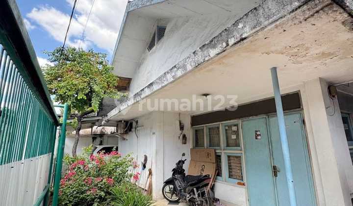 Rumah Bersejarah Pasar Baru Jakarta Pusat Dekat Area Komersil