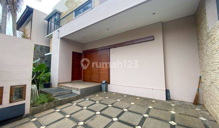 Disewakan Rumah Mewah Dan Luas Di Menteng Bintaro 2