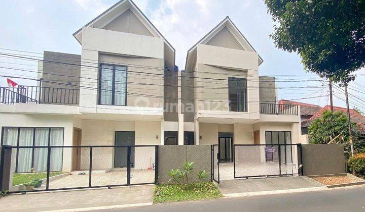 Dijual Rumah Modern 2 Lantai SHM Di Jalan Boulevard Pamulang 1