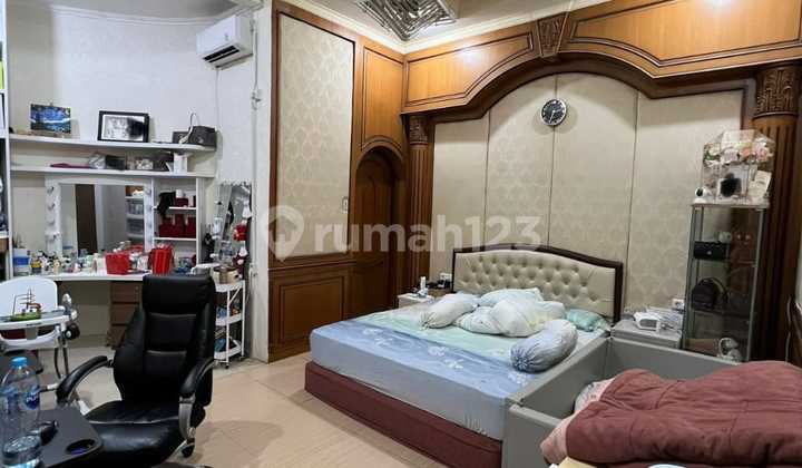 Rumah Bagus Dan Luas Jual Cepat Di Taman Palem Lestari Jakbar 2