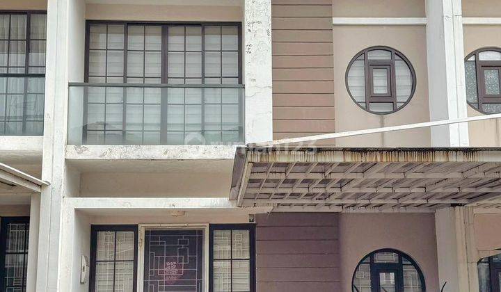 Dijual Rumah 2 Lantai Full Furnished East Asia Green Lake City 1