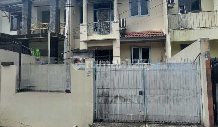 For Quick Sale: 2-Story Beautiful Kresek House in West Jakarta