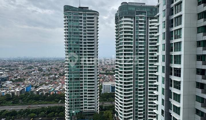 Dijual Penthouse Apartment St Moritz Puri Tower Ambassador