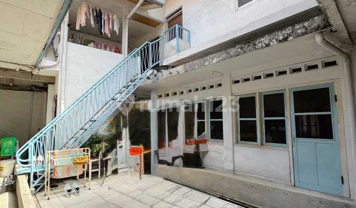 Rumah Bersejarah Pasar Baru Jakarta Pusat Dekat Area Komersil 2