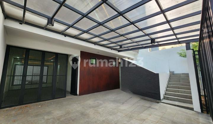 Beautiful and Luxurious House, Strategic Location, Citra 2 Ext, West Jakarta 2