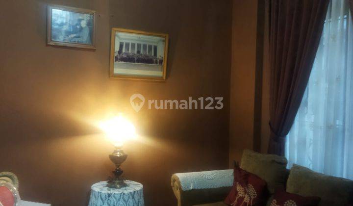 Rumah 2 Lantai di Gandul Cinere dekat Pintu 1